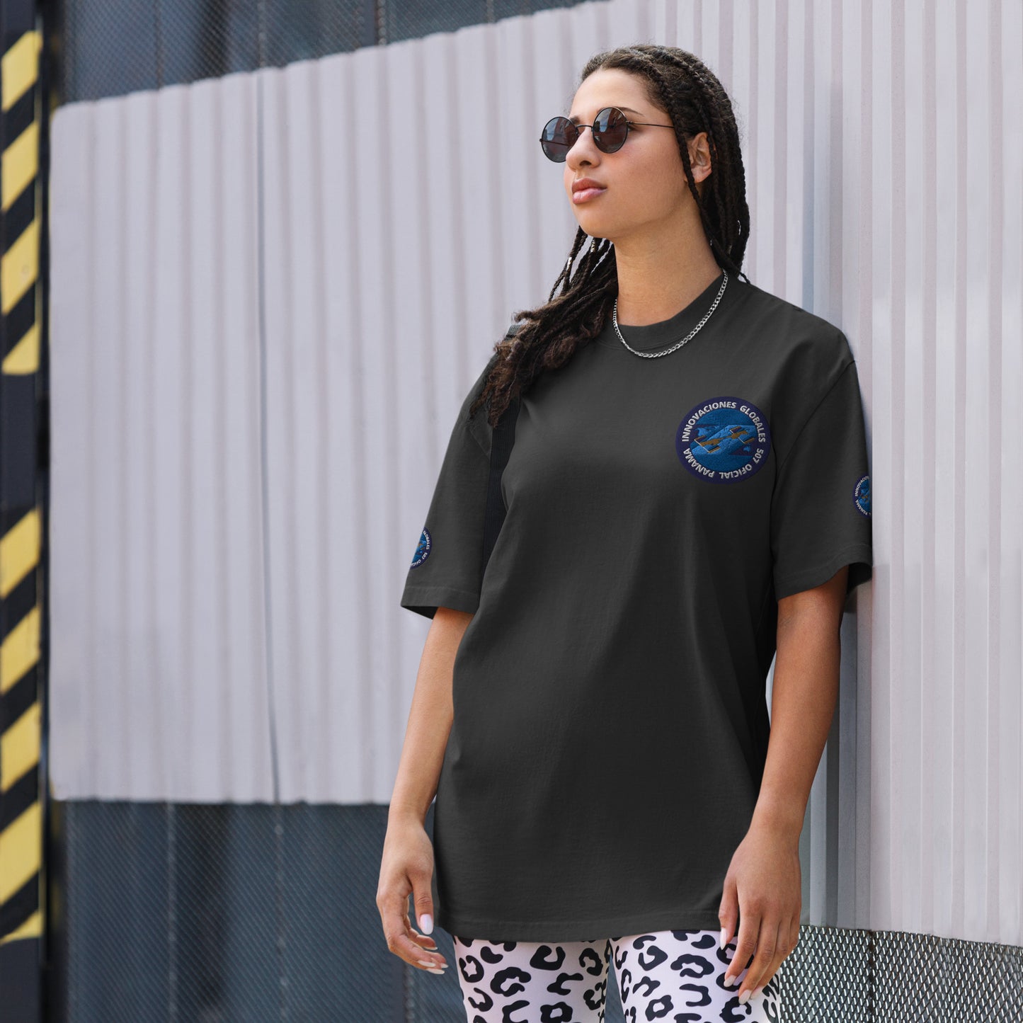 Camiseta oversize con efecto desgastad Innovaciones globales Line